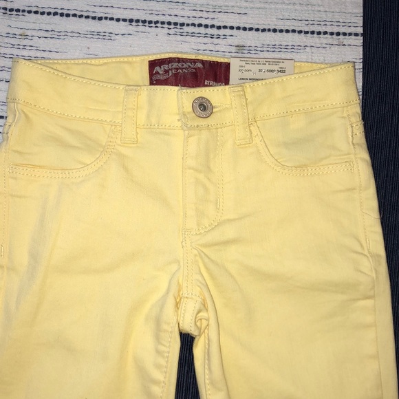Arizona Jean Company Other - NWT Arizona Jeans yellow shorts size 5 reg.